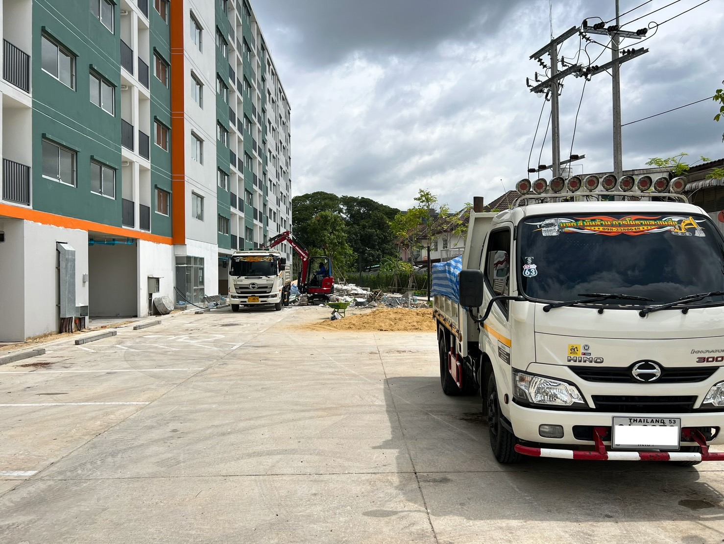 17 - https://sorphanlarnbackhoe.com | บริษัท ส.พันล้าน การโยธาและ ขนส่ง จำกัด - ให้เช่ารถแบคโฮ PC30 - PC120 รถบด 4 -10 ตัน  รถแทรกเตอร์ รถดั้มพ์ 3 คิว 5 คิว รายวัน/รายเดือน