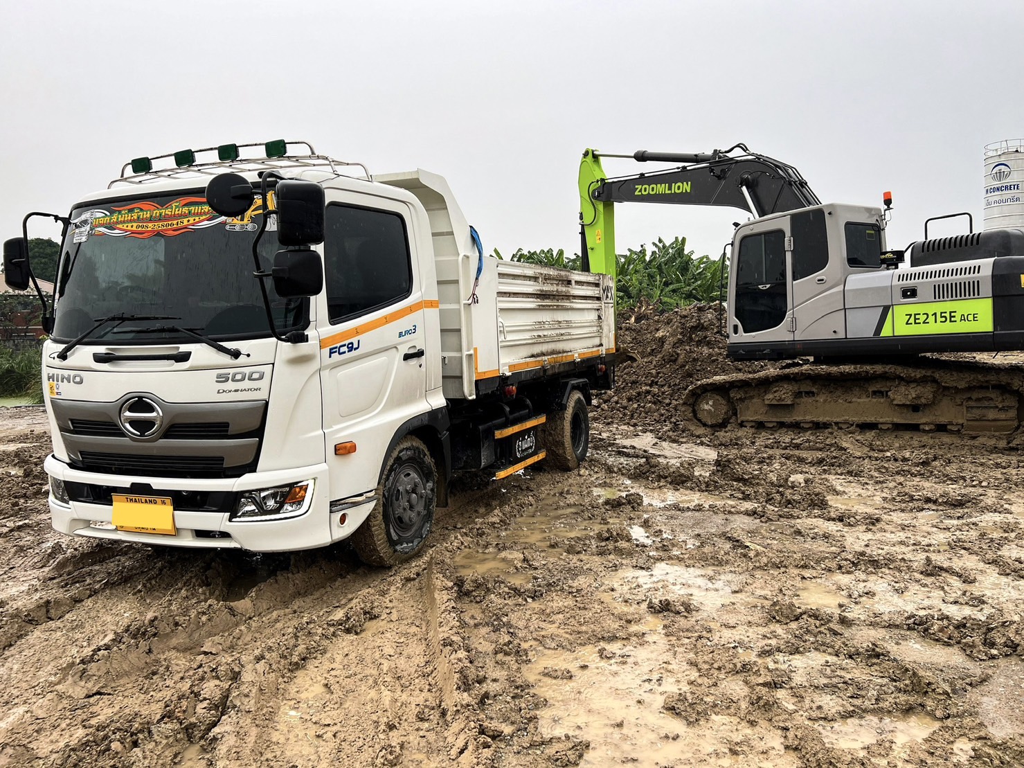 19 - https://sorphanlarnbackhoe.com | บริษัท ส.พันล้าน การโยธาและ ขนส่ง จำกัด - ให้เช่ารถแบคโฮ PC30 - PC120 รถบด 4 -10 ตัน  รถแทรกเตอร์ รถดั้มพ์ 3 คิว 5 คิว รายวัน/รายเดือน