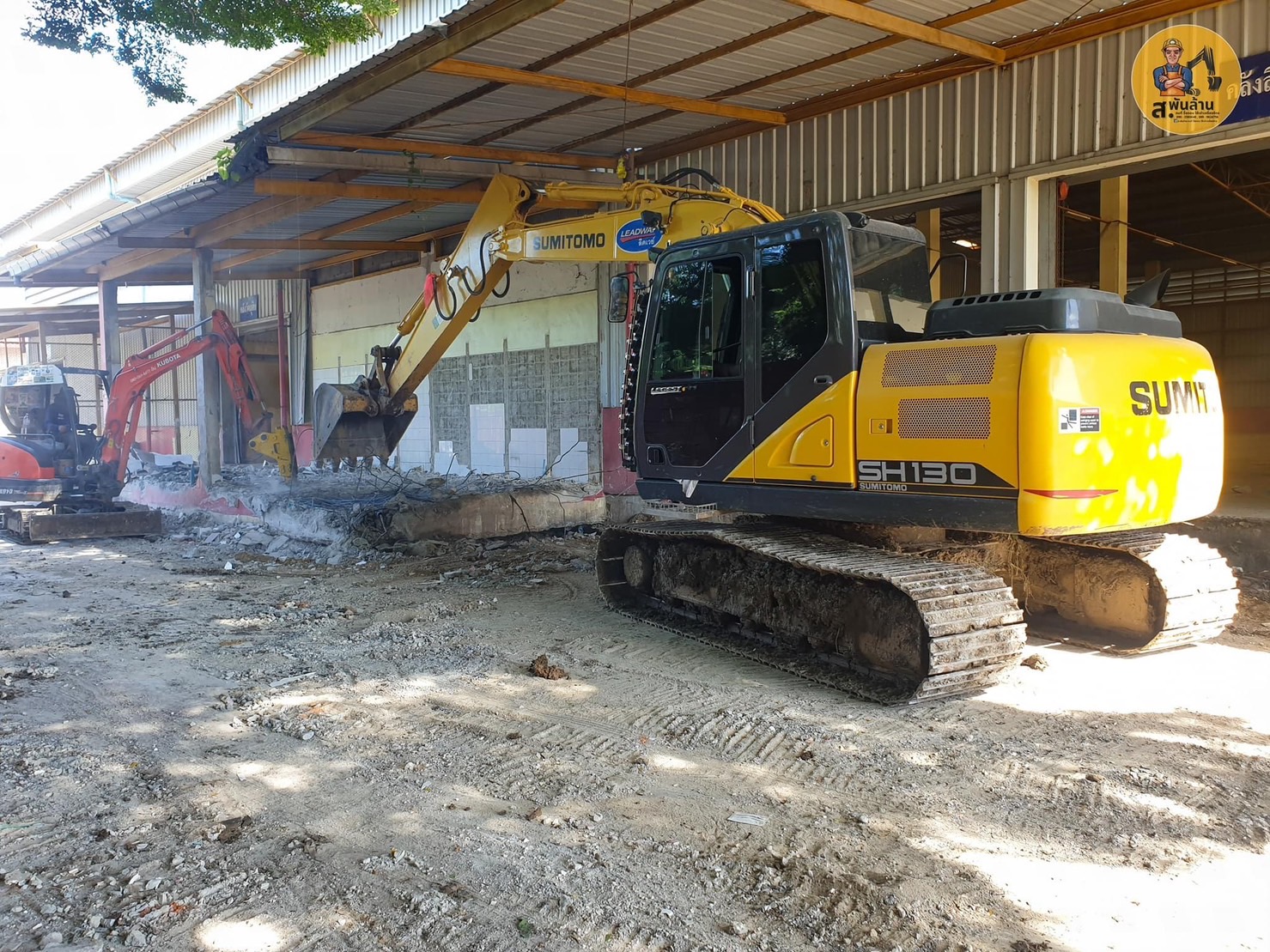 40 - https://sorphanlarnbackhoe.com | บริษัท ส.พันล้าน การโยธาและ ขนส่ง จำกัด - ให้เช่ารถแบคโฮ PC30 - PC120 รถบด 4 -10 ตัน  รถแทรกเตอร์ รถดั้มพ์ 3 คิว 5 คิว รายวัน/รายเดือน